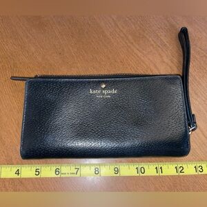 Kate Spade Grand Street Black Wristlet Wallet